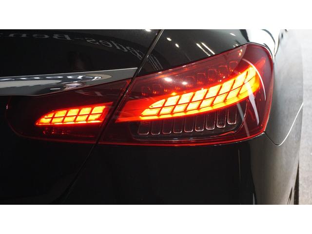 Ｅクラス Ｅ２００　スポーツ　エクスクルーシブパッケージ　　パノラミックスライディングルーフ　Ｂｕｒｍｅｓｔｅｒサラウンドサウンドシステム　エアバランスパッケージ　パフュームアトマイザー　３６０°カメラ　ナッパレザーシート（64枚目）
