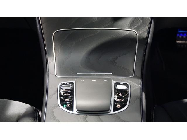 法人のお客様には、ユーズドカーオートリースもご用意しております。お客様の経費処理に合わせたお支払方法をご提案させていただきます。