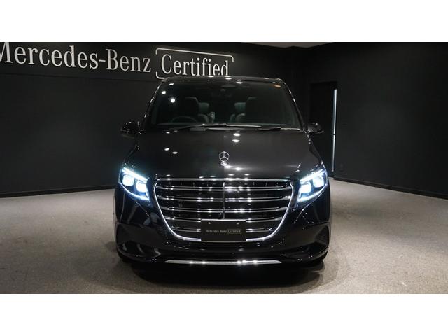 Vクラス V220dエクスクルーシブロングプラチナスイート エクスクルーシブシート(2列目)シートベンチレーター シートヒーター パノラミックスライディングルーフ Burmesterサラウンドシステム 360°カメラシステム AIRMATICサスペンション(5枚目)