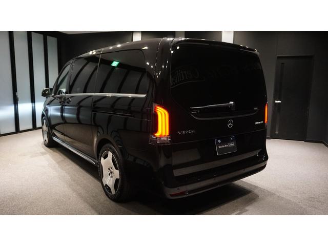 Vクラス V220dエクスクルーシブロングプラチナスイート エクスクルーシブシート(2列目)シートベンチレーター シートヒーター パノラミックスライディングルーフ Burmesterサラウンドシステム 360°カメラシステム AIRMATICサスペンション(7枚目)