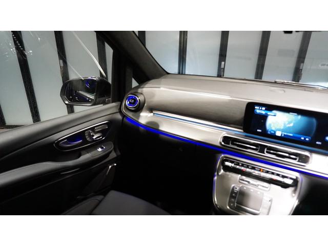 Vクラス V220dエクスクルーシブロングプラチナスイート エクスクルーシブシート(2列目)シートベンチレーター シートヒーター パノラミックスライディングルーフ Burmesterサラウンドシステム 360°カメラシステム AIRMATICサスペンション(15枚目)