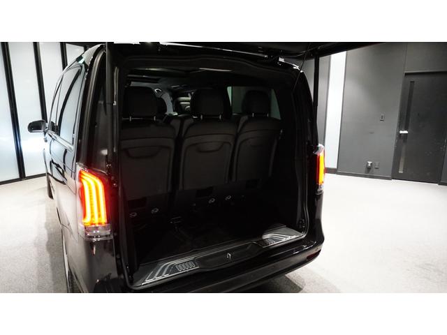 Vクラス V220dエクスクルーシブロングプラチナスイート エクスクルーシブシート(2列目)シートベンチレーター シートヒーター パノラミックスライディングルーフ Burmesterサラウンドシステム 360°カメラシステム AIRMATICサスペンション(23枚目)