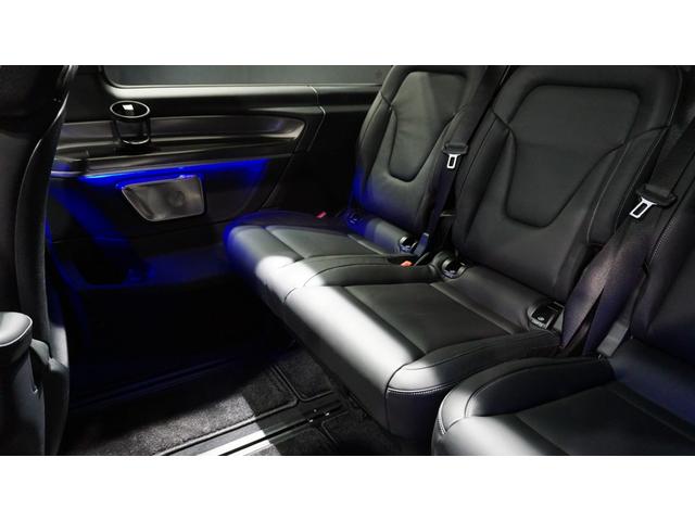 Vクラス V220dエクスクルーシブロングプラチナスイート エクスクルーシブシート(2列目)シートベンチレーター シートヒーター パノラミックスライディングルーフ Burmesterサラウンドシステム 360°カメラシステム AIRMATICサスペンション(26枚目)