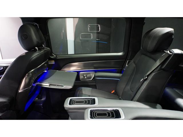 Vクラス V220dエクスクルーシブロングプラチナスイート エクスクルーシブシート(2列目)シートベンチレーター シートヒーター パノラミックスライディングルーフ Burmesterサラウンドシステム 360°カメラシステム AIRMATICサスペンション(40枚目)