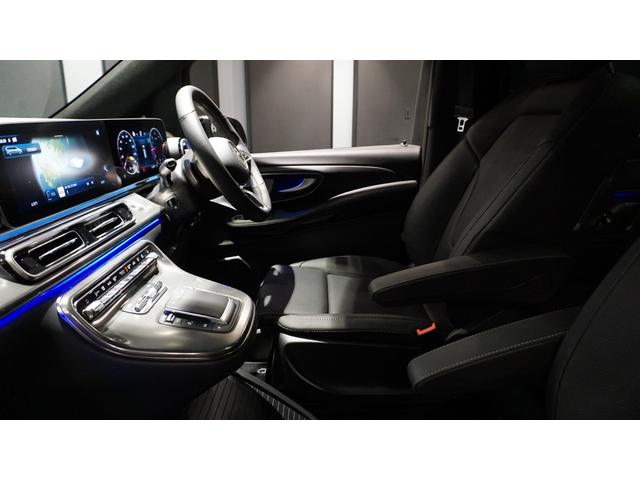 Vクラス V220dエクスクルーシブロングプラチナスイート エクスクルーシブシート(2列目)シートベンチレーター シートヒーター パノラミックスライディングルーフ Burmesterサラウンドシステム 360°カメラシステム AIRMATICサスペンション(46枚目)