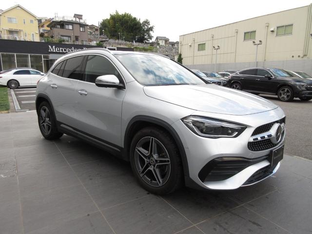 ＧＬＡクラス ＧＬＡ１８０　ＡＭＧレザーエクスクルーシブパッケージ　ＡＭＧライン　ＡＭＧレザーエクスクルーシブパッケージ　アドバンストパッケージ　パノラミックスライディングルーフ（4枚目）