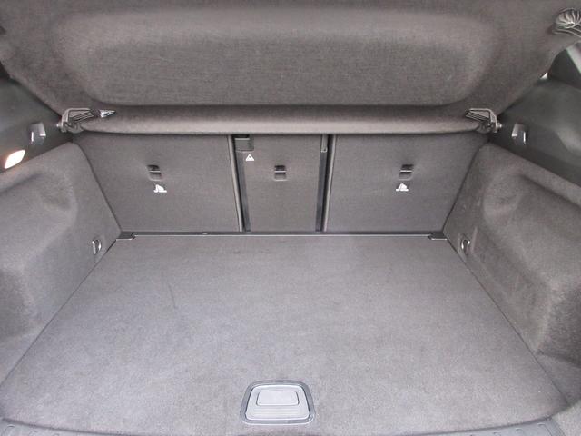 ＧＬＡクラス ＧＬＡ１８０　ＡＭＧレザーエクスクルーシブパッケージ　ＡＭＧライン　ＡＭＧレザーエクスクルーシブパッケージ　アドバンストパッケージ　パノラミックスライディングルーフ（19枚目）