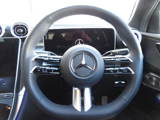 GLC GLC220d 4MクペドライバズP+AMGラインP AMGラインパッケージ AMGレザーエクスクルーシブパッケージ ドライバーズパッケージ パノラミックスライディングルーフ メタリックペイント(26枚目)
