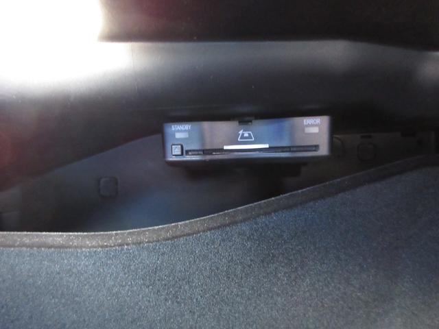 GLC GLC220d 4MクペドライバズP+AMGラインP AMGラインパッケージ AMGレザーエクスクルーシブパッケージ ドライバーズパッケージ パノラミックスライディングルーフ メタリックペイント(36枚目)