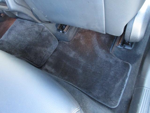 GLC GLC220d 4MクペドライバズP+AMGラインP AMGラインパッケージ AMGレザーエクスクルーシブパッケージ ドライバーズパッケージ パノラミックスライディングルーフ メタリックペイント(40枚目)