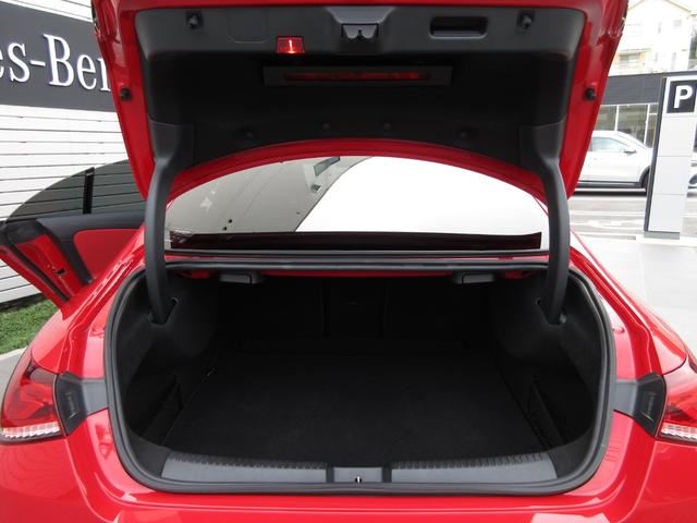ＣＬＡクラス ＣＬＡ２００ｄ　ＡＭＧレザーエクスクルーシブパッケジ　ＡＭＧライン　レーダーセーフティーパッケージ　レザーエクスクルーシブパッケージ　アドバンストパッケージ　パノラミックスライディングルーフ（18枚目）