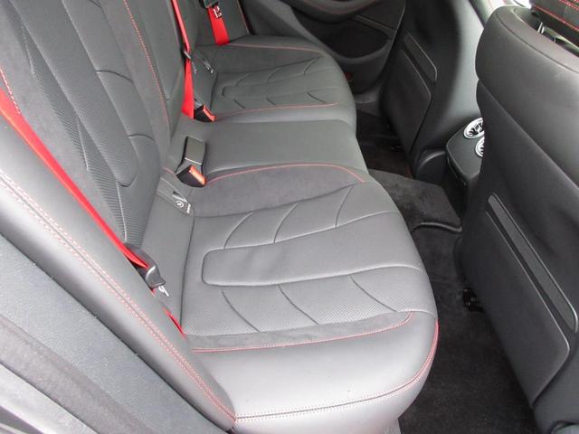 �A�N�Z�X�@�����Ԃł��z���̕��@���_�������H�̑�ÃC���^�[�ō~��āA�����P�����𑐒Õ��ʂɖ�Q�����B�����P���������i�쑤�j�ł��B�������͎���O�H�����Ԃł��B