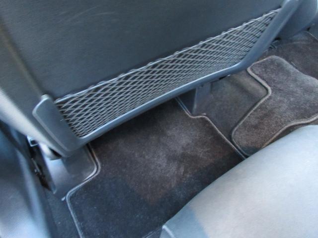 �����Z�f�X�E�x���c�F�蒆�ÎԂ̓����Z�f�X�Ǝ��̌���������N���A�������i���̒��ÎԂł��B�Q�S�����i���͂P�Q�����j�A�����������̕ۏؕt���ł�