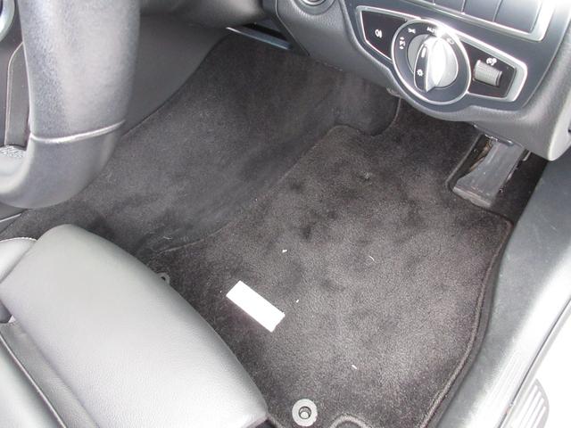 ���d�Ԃł��z���̕��@�i�q���i�ΐ��@�V���w�@����i���i�΂Ɣ��Α��j�̊K�i������āA�����P�����̕������i�G���x�[�^�[�łR�K�܂Łj��n��A�ΎR���ʁi�쓌�����j�ɓk���łV���ł��B