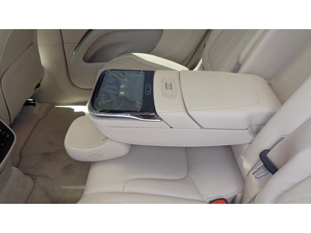 ＥＱＳ ＳＵＶ ＥＱＳ４５０　４Ｍ　ＳＵＶ　ＡＭＧラインパッケージ　シップデッキＯＰウォールナットウッド　デジタルインテリアパッケージ　ショーファーパッケージ（44枚目）