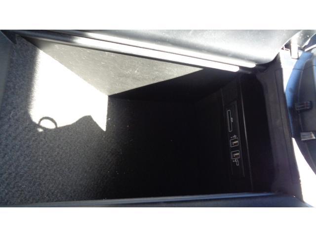 Ｇクラス Ｇ６３　ボディ同色スペアタイヤリング、ＡＭＧカーボンファイバーインテリアトリム、ｍａｎｕｆａｋｔｕｒプログラムプラス（28枚目）