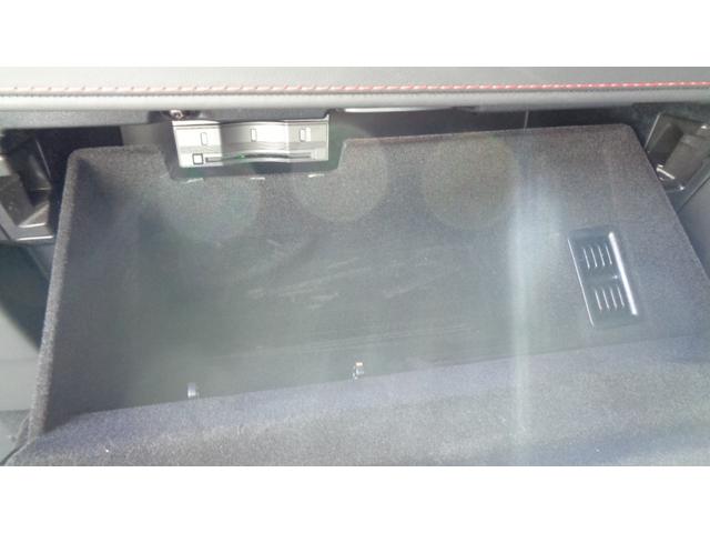 Ｇクラス Ｇ６３　ボディ同色スペアタイヤリング、ＡＭＧカーボンファイバーインテリアトリム、ｍａｎｕｆａｋｔｕｒプログラムプラス（33枚目）