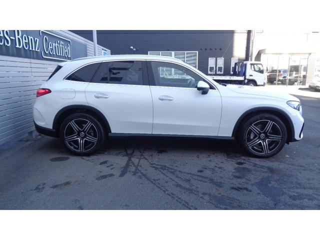 ＧＬＣ ＧＬＣ２２０ｄ　４マチック　ドライバーズパッケージ　ＧＬＣ２２０ｄ　４マチック　ドライバーズパッケージ、ＡＭＧライン、ＡＭＧレザーエクスクルーシブｐｋｇ、パノラミックスライディングルーフ（4枚目）