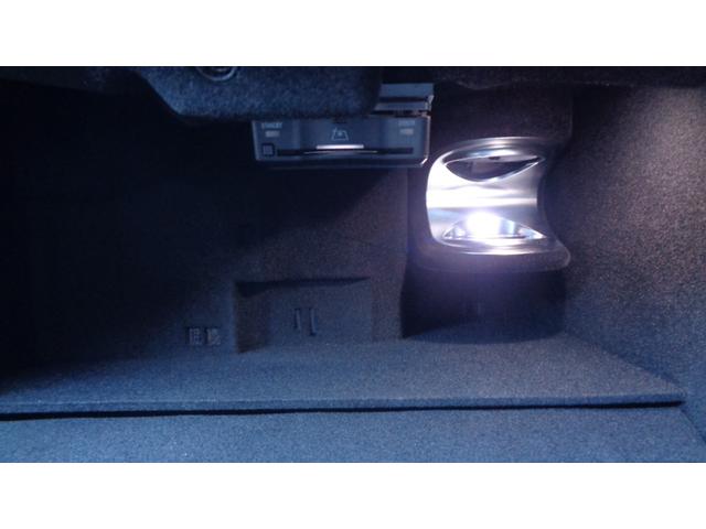 EQS SUV EQS450 4マチック SUV AMGライン、デジタルインテリアpkg、ショーファーpkg、ブラウンマグノリアウッド、タイヤ4本新品交換(42枚目)