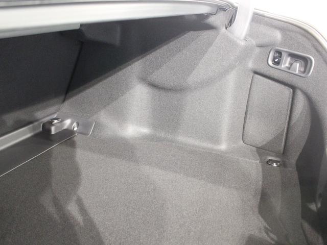 Cクラス C200アバンギャルド AMGライン ペーシックパッケージレーダーセーフティパッケージ(74枚目)