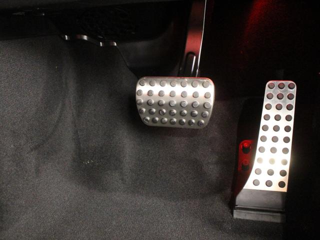 ＧＬＣ ＧＬＣ２２０ｄ　４マチック　ドライバーズパッケージ　（ＩＳＧ搭載モデル）　ＡＭＧラインパッケージ　ディーゼルターボ４ＷＤ　ＭＰ２０２５０１　赤革ＡＭＧラインＡＭＧレザーエクスクルーシブドライバーズパッケージ　オブシディアンブラック　ＭＢＵＸ（29枚目）