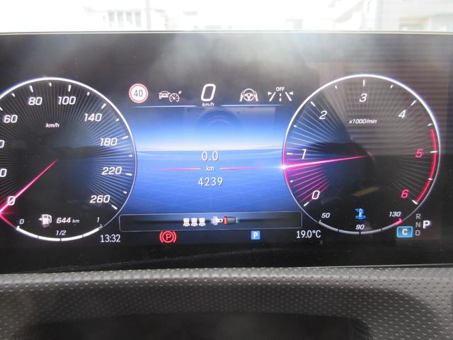 Ａクラス Ａ２００ｄ　ＡＭＧラインパッケージ　ディーゼルターボ　ＭＰ２０２５０１　コスモスブラック　ＭＢＵＸ　ディーゼルターボ　ＭＰ２０２５０１　アドバンスドパッケージ・パノラミックスライディングルーフ（12枚目）