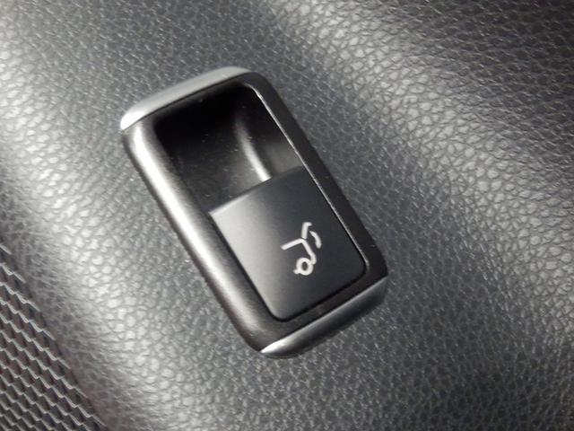 GLA180 スポーツ レーダーセーフティパッケージ・ナビゲーション・バックカメラ・運転席側パワーシート・バイキセノンヘッドライト・AMGアルミホイール(32枚目)