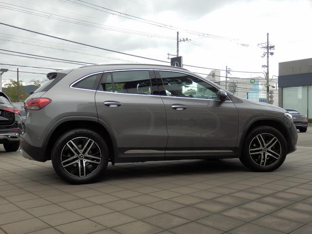 MERCEDES BENZ GLA-CLASS GLA200D 4MATIC