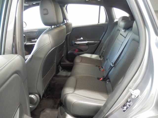 MERCEDES BENZ GLA-CLASS GLA200D 4MATIC