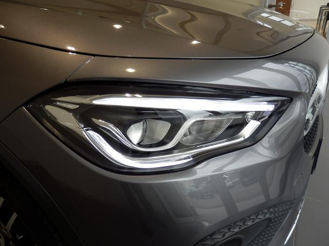 MERCEDES BENZ GLA-CLASS GLA200D 4MATIC