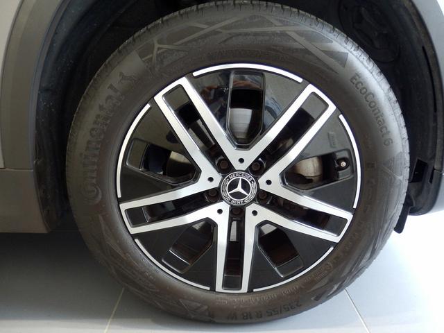 MERCEDES BENZ GLA-CLASS GLA200D 4MATIC