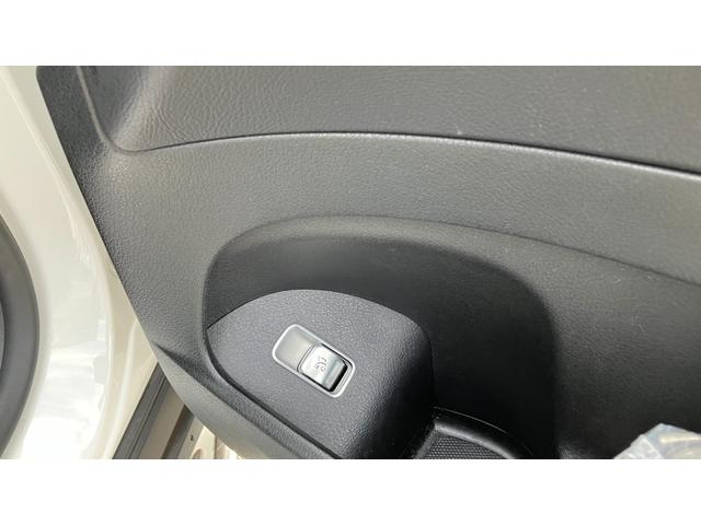 ＧＬＥ ＧＬＥ４００ｄ　４マチックスポーツ　パノラミックスライディングルーフ　ダイヤモンドホワイト　ブラックレザーシート　シートヒーター　温冷機能付きドリンクホルダー　運転席助手席メモリー機能付きパワーシート　ブラインドスポットアシスト　ＵＳＢ（31枚目）