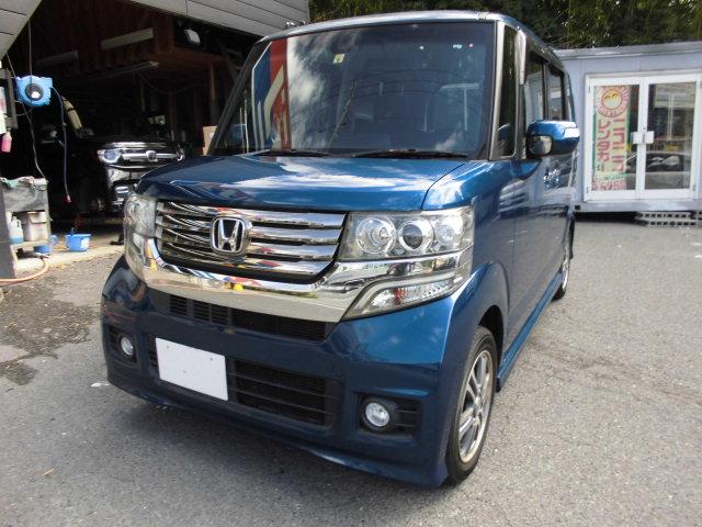 Ｎ－ＢＯＸカスタム Ｇ　ＳＳパッケージ　両側電動スライドドア　ＨＩＤ　スマ－トキ－　エアコン　ＥＳＣ　Ａ－ＳＴＯＰ　盗難防止システム　パワーウィンドウ　運転席助手席エアバッグ　ＡＢＳ　サイドカーテンエアバック　キーレス　ベンチシート　パワーステアリング　運転席エアバック（2枚目）