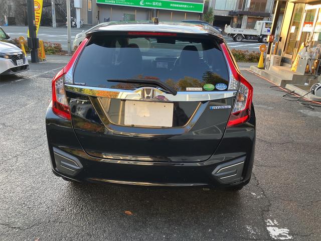 フィットハイブリッド Ｌパッケージ　ハイブリッド　ＥＴＣ　バックカメラ　ナビ　ＴＶ　オートクルーズコントロール　オートライト　ＬＥＤヘッドランプ　スマートキー　電動格納ミラー　ＡＴ　盗難防止システム　衝突安全ボディ　ＵＳＢ　ＡＢＳ（16枚目）