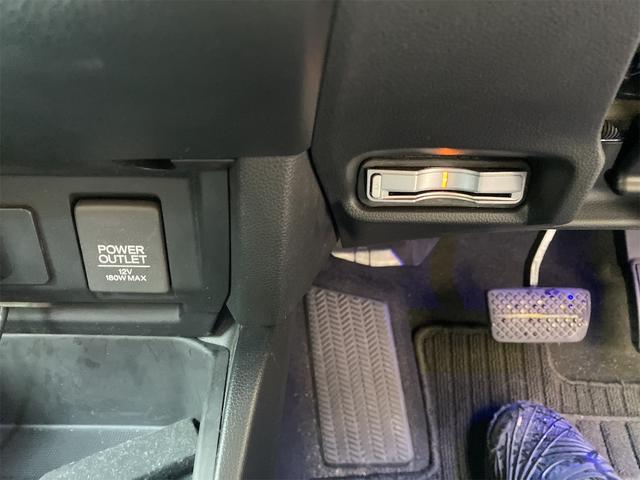 フィットハイブリッド Ｌパッケージ　ハイブリッド　ＥＴＣ　バックカメラ　ナビ　ＴＶ　オートクルーズコントロール　オートライト　ＬＥＤヘッドランプ　スマートキー　電動格納ミラー　ＡＴ　盗難防止システム　衝突安全ボディ　ＵＳＢ　ＡＢＳ（31枚目）