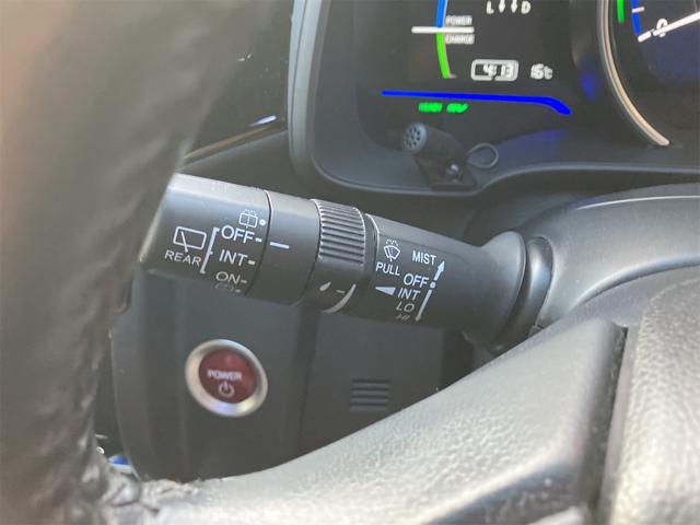 フィットハイブリッド Ｌパッケージ　ハイブリッド　ＥＴＣ　バックカメラ　ナビ　ＴＶ　オートクルーズコントロール　オートライト　ＬＥＤヘッドランプ　スマートキー　電動格納ミラー　ＡＴ　盗難防止システム　衝突安全ボディ　ＵＳＢ　ＡＢＳ（57枚目）