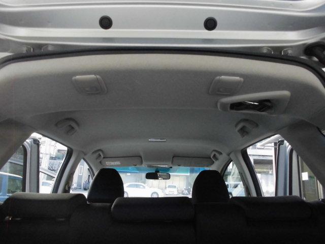 フィットハイブリッド Ｆパッケージ　ナビ　ＥＴＣ　プッシュスタート　フルフラット　安全ボディ　盗難警報装置　ＡＵＴＯエアコン　助手席エアバック　ＥＣＯＮ　ＡＢＳ付　横滑り防止システム　キーレスエントリー　運転席エアバック　パワーステアリング　パワーウィンドウ（53枚目）