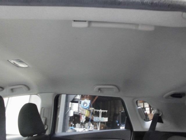 フィットハイブリッド Ｆパッケージ　ナビ　ＥＴＣ　プッシュスタート　フルフラット　安全ボディ　盗難警報装置　ＡＵＴＯエアコン　助手席エアバック　ＥＣＯＮ　ＡＢＳ付　横滑り防止システム　キーレスエントリー　運転席エアバック　パワーステアリング　パワーウィンドウ（65枚目）