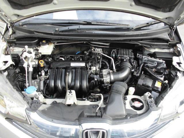 フィットハイブリッド Ｆパッケージ　ナビ　ＥＴＣ　プッシュスタート　フルフラット　安全ボディ　盗難警報装置　ＡＵＴＯエアコン　助手席エアバック　ＥＣＯＮ　ＡＢＳ付　横滑り防止システム　キーレスエントリー　運転席エアバック　パワーステアリング　パワーウィンドウ（77枚目）