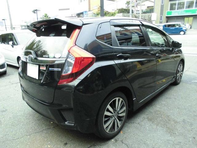 フィットハイブリッド Sパッケージ ナビ 地デジ プッシュスタート フルフラット VSA クルコン イモビライザー パワーウィンドウ スマキー Wエアバック パワステ エアバッグ AAC 衝突安全ボディ ABS アイドルストップ キーフリー LEDヘットライト(12枚目)