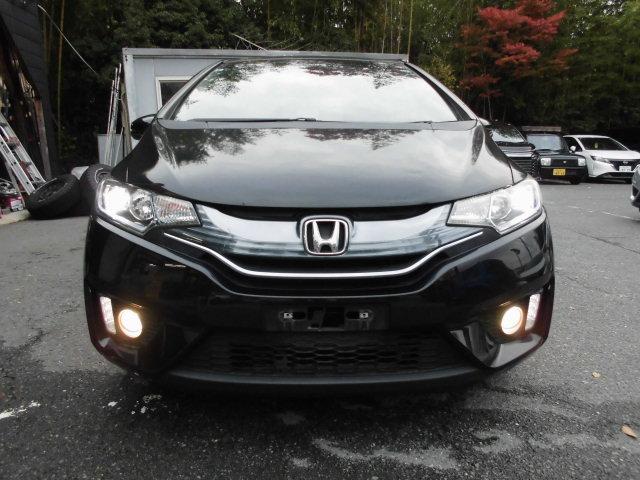 フィットハイブリッド Sパッケージ ナビ 地デジ プッシュスタート フルフラット VSA クルコン イモビライザー パワーウィンドウ スマキー Wエアバック パワステ エアバッグ AAC 衝突安全ボディ ABS アイドルストップ キーフリー LEDヘットライト(18枚目)