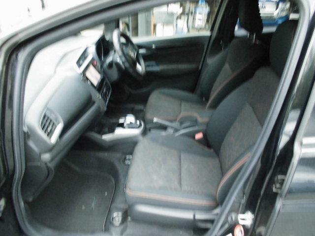 フィットハイブリッド Sパッケージ ナビ 地デジ プッシュスタート フルフラット VSA クルコン イモビライザー パワーウィンドウ スマキー Wエアバック パワステ エアバッグ AAC 衝突安全ボディ ABS アイドルストップ キーフリー LEDヘットライト(37枚目)