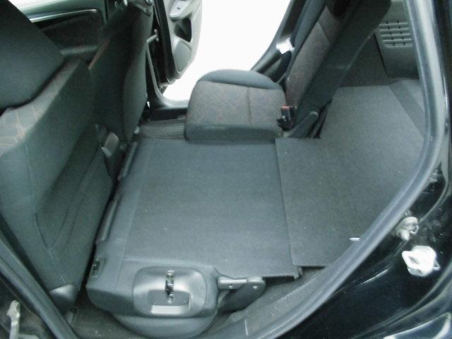 フィットハイブリッド Sパッケージ ナビ 地デジ プッシュスタート フルフラット VSA クルコン イモビライザー パワーウィンドウ スマキー Wエアバック パワステ エアバッグ AAC 衝突安全ボディ ABS アイドルストップ キーフリー LEDヘットライト(49枚目)