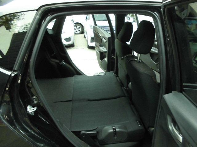 フィットハイブリッド Sパッケージ ナビ 地デジ プッシュスタート フルフラット VSA クルコン イモビライザー パワーウィンドウ スマキー Wエアバック パワステ エアバッグ AAC 衝突安全ボディ ABS アイドルストップ キーフリー LEDヘットライト(50枚目)