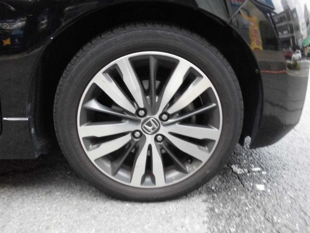 フィットハイブリッド Sパッケージ ナビ 地デジ プッシュスタート フルフラット VSA クルコン イモビライザー パワーウィンドウ スマキー Wエアバック パワステ エアバッグ AAC 衝突安全ボディ ABS アイドルストップ キーフリー LEDヘットライト(57枚目)