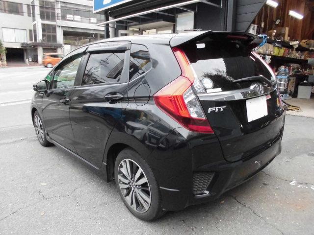 フィットハイブリッド Sパッケージ ナビ 地デジ プッシュスタート フルフラット VSA クルコン イモビライザー パワーウィンドウ スマキー Wエアバック パワステ エアバッグ AAC 衝突安全ボディ ABS アイドルストップ キーフリー LEDヘットライト(64枚目)