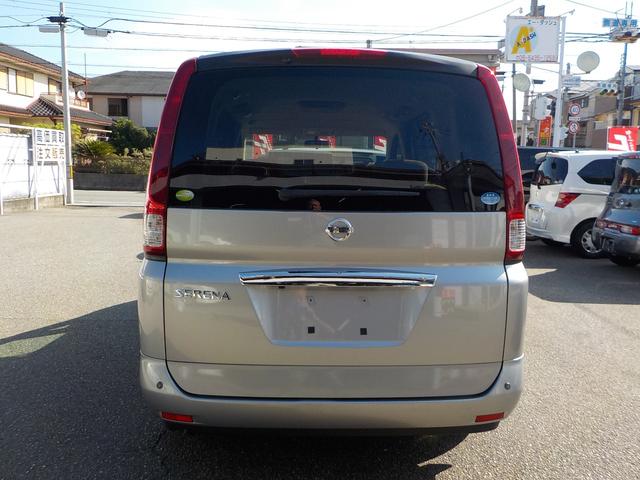 セレナ ２０Ｇ　両側パワースライドドア　禁煙車　８人乗り　アルミホイール　左オートステップ　ナビ　テレビ（5枚目）