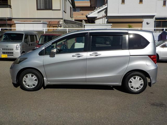 フリード フレックス Fパッケージ 左パワースライドドア ナビ テレビ ETC 禁煙車 5人乗り(8枚目)