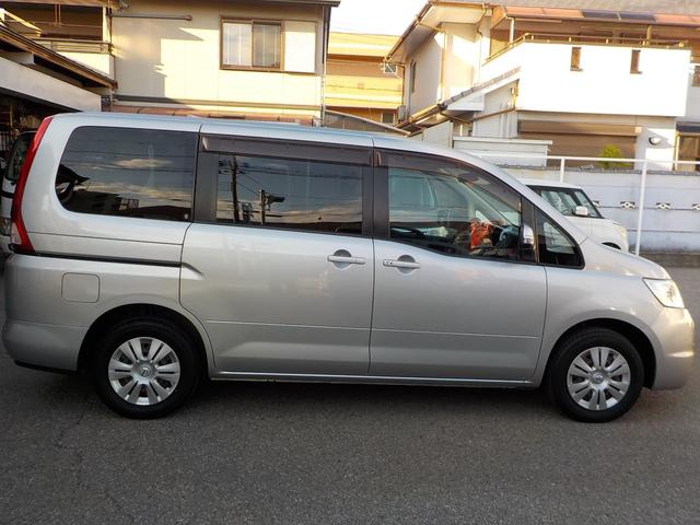 セレナ 20S スマートキー スペアキー ナビ テレビ 両側パワースライドドア コーナーセンサー 8人乗り(8枚目)