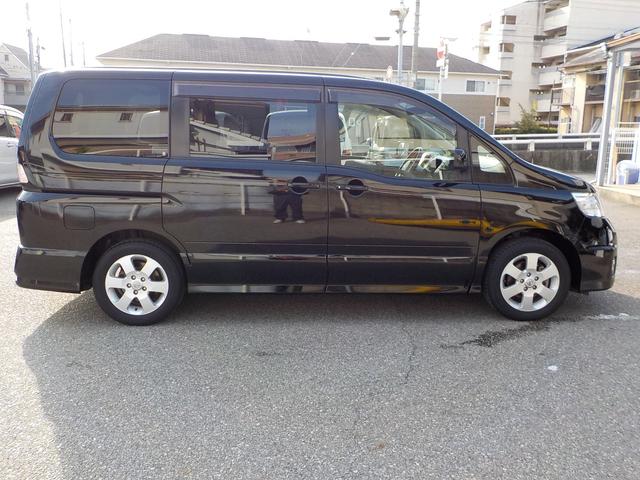 セレナ ハイウェイスター 左パワースライドドア ナビ ETC バックカメラ 8人乗り 禁煙車 アルミホイール 前後ドライブレコーダー(9枚目)